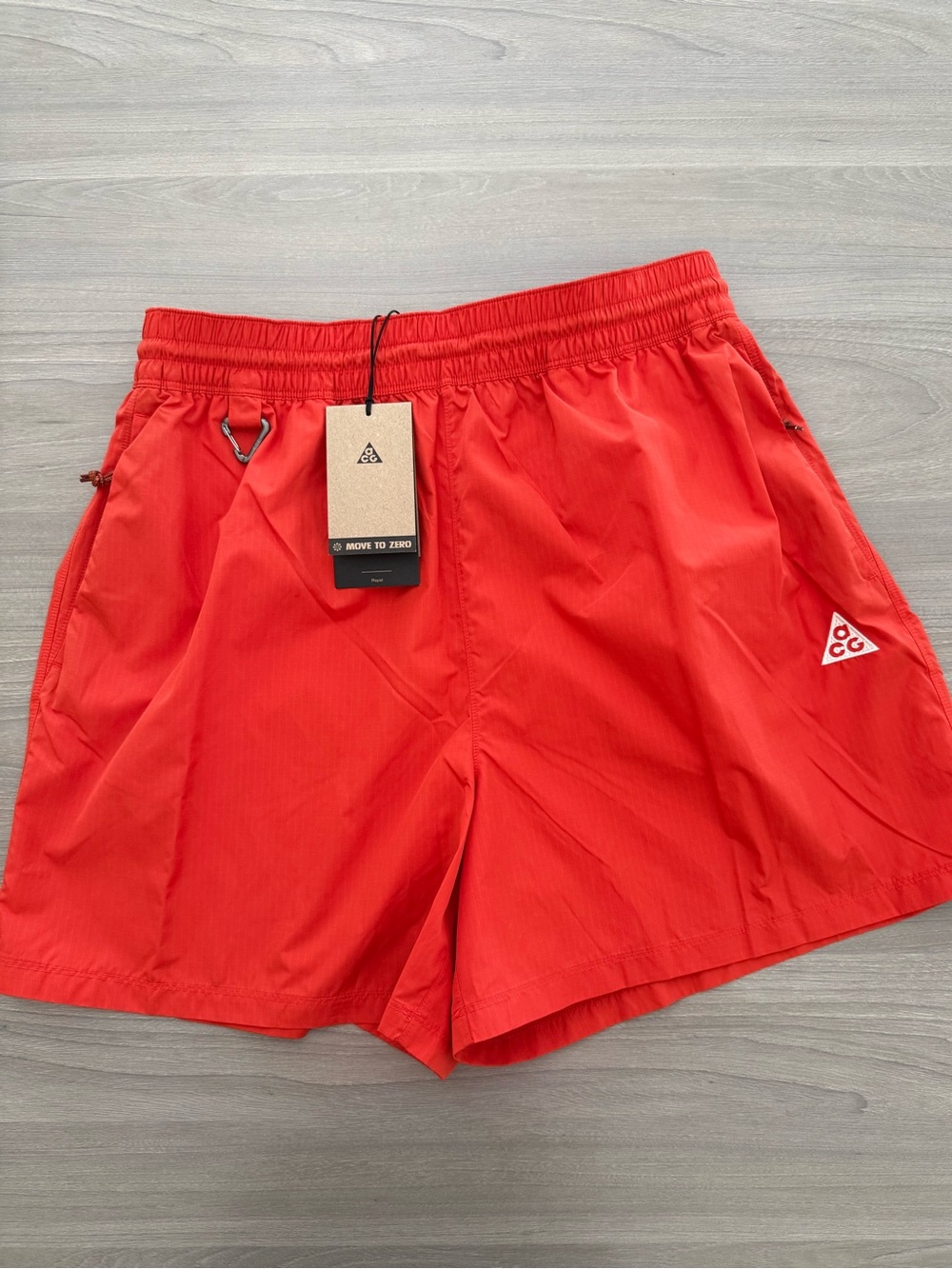 Nike ACG Loose Fit Mid Rise Shorts